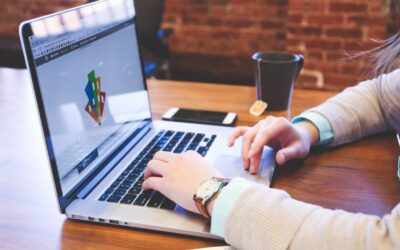 Inserção de textos e desenhos em materiais publicitários é tributável pelo Imposto Sobre Serviços (ISS)