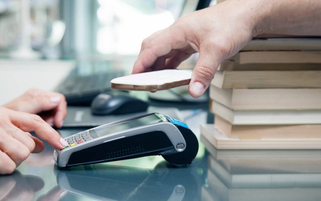 Venda imune de livros exige emissão de NF