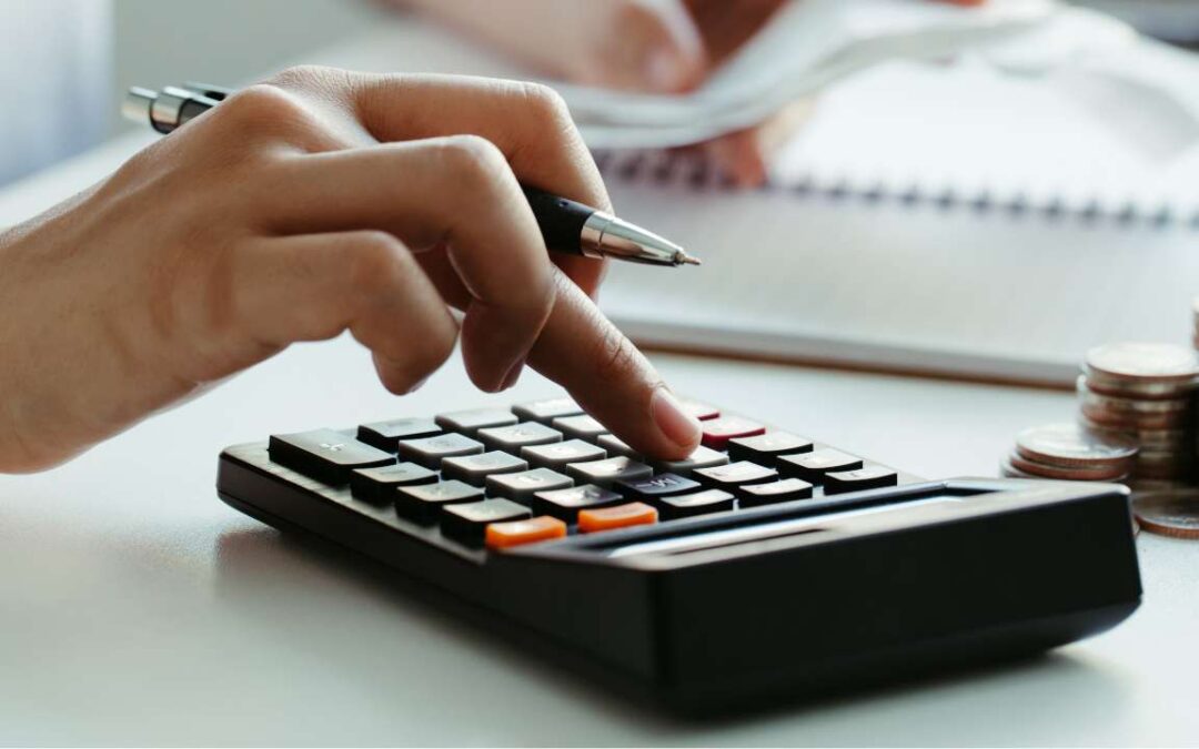 Diferimento do lucro nos contratos com órgãos públicos