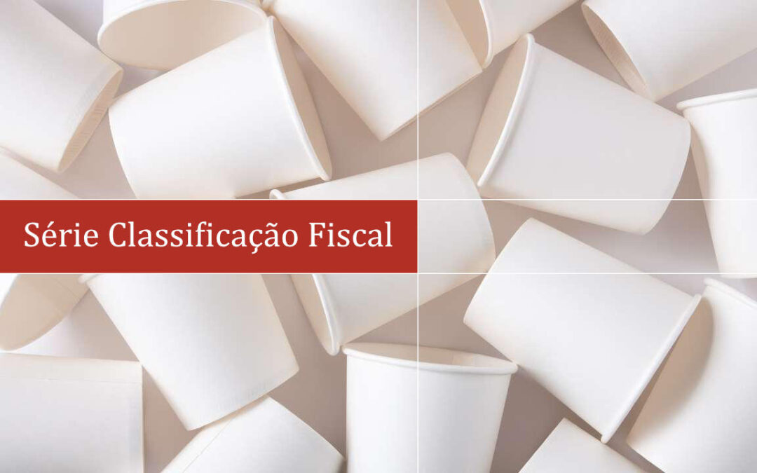 Copo descartável do tipo “wet strength”