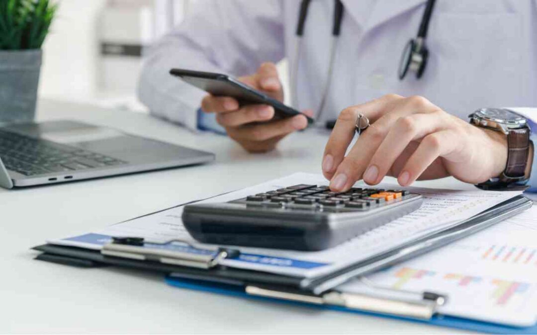 Serviço médico oficial (União, Estados, DF ou Municípios) é o competente para enquadramento da doença para fins de isenção do IR