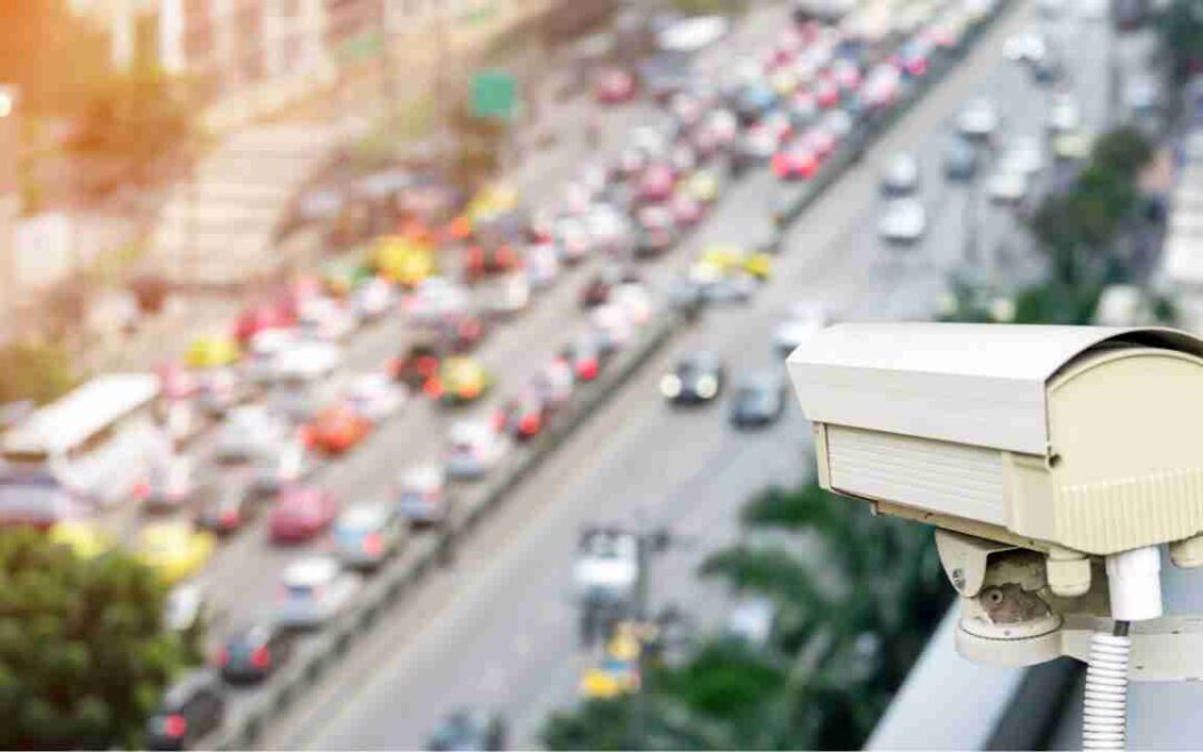 ISS em serviços de monitoramento de veículos